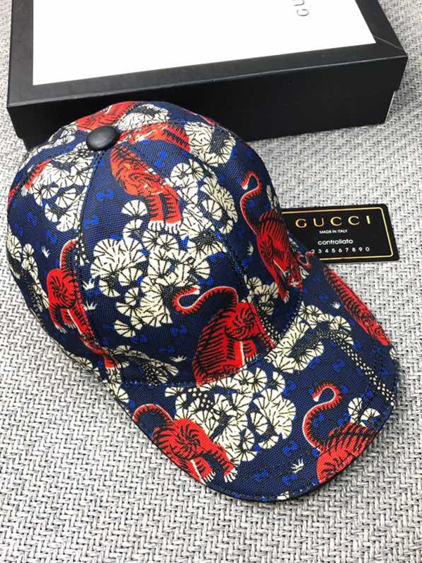 ブランド帽子側面デザイン